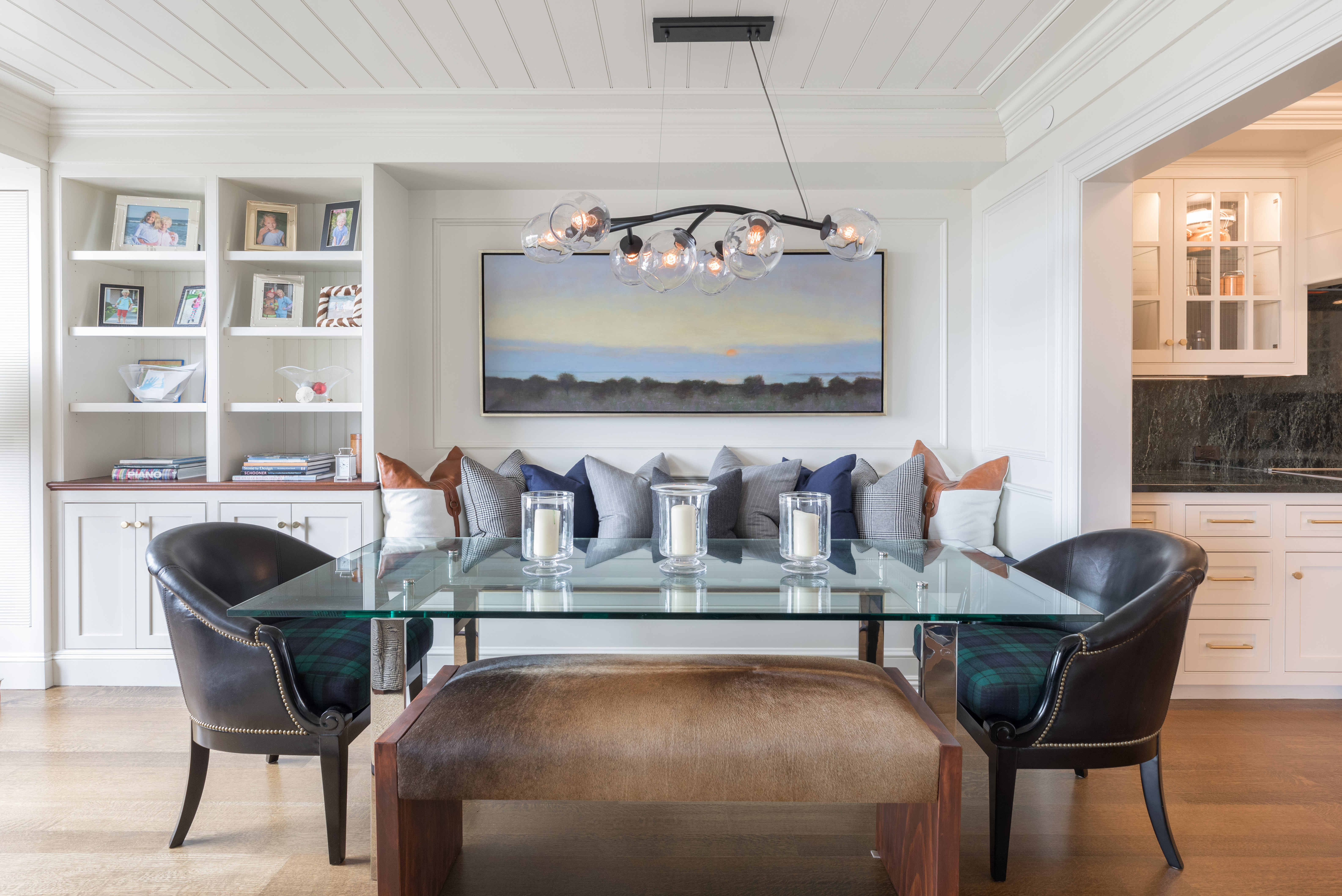 Four Seasons dining banquette